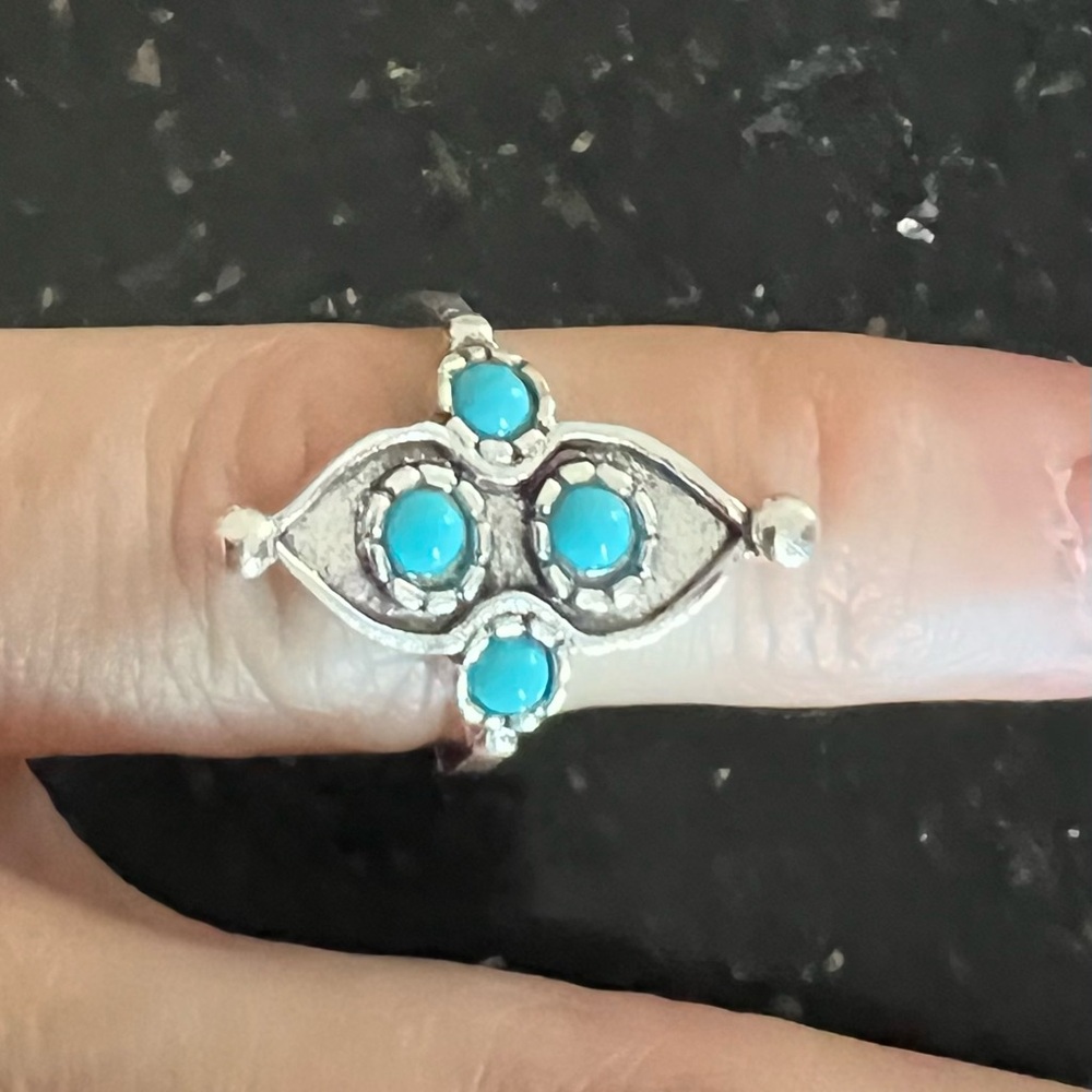 Ring - Picture 2 of 2